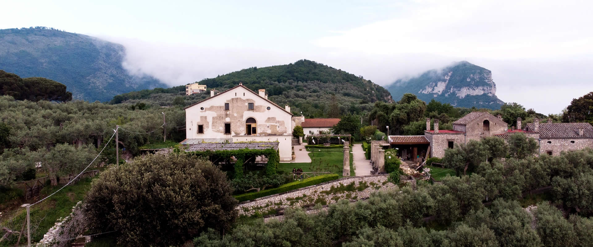 Astapiana farmhouse - the estate